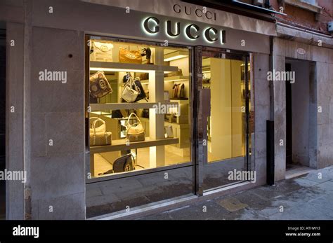 gucci outlet store venice